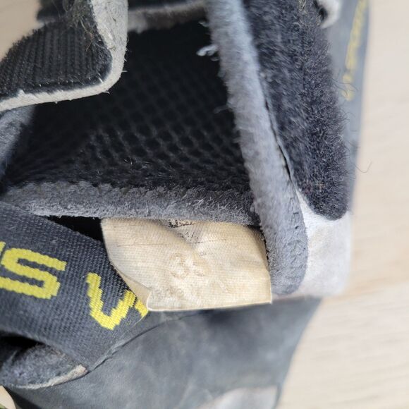 La Sportiva Katana Rock Climbing Shoes XS Grip 2 EU 35 US Womens 4.5 Bouldering - Picture 7 of 9